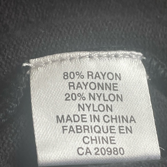 Nonpateil beaded sweater - Picture 9 of 9